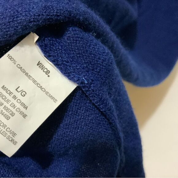 Vince Women’s 100% Cashmere Double V-Neck Sweater size L/G Blue Quiet Luxury - Picture 7 of 8